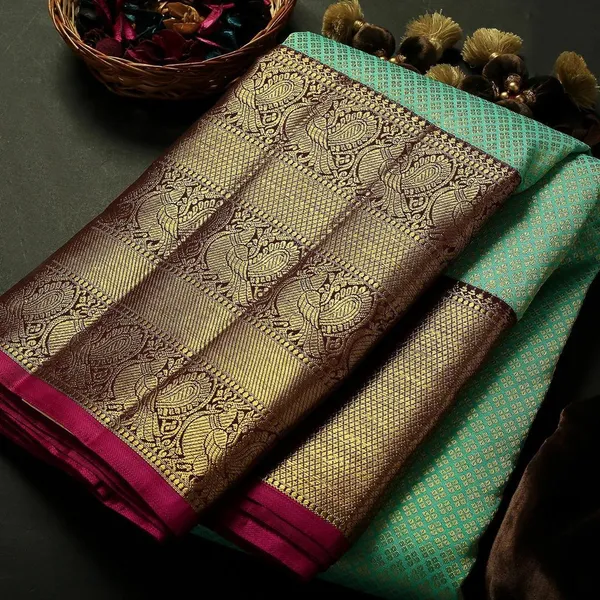 Light_Blue_Embellished_Banarasi_Jacquard_Saree_(Light_Blue)